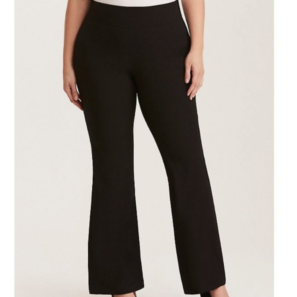 Torrid Crepe Slim Flare Work Pant Sz 18 NWT Black